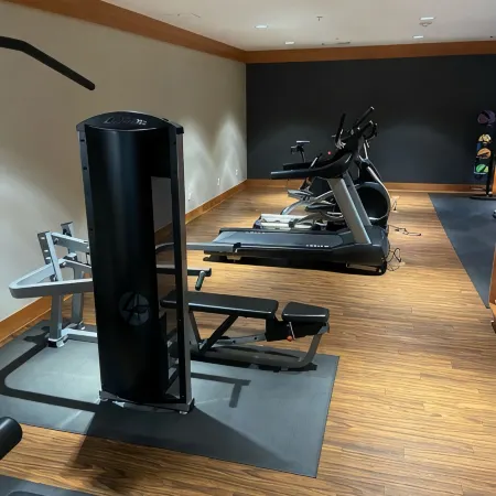 Ski in- ski out 3bd 2ba Modern Contemporary At Capitol Peak Base Village