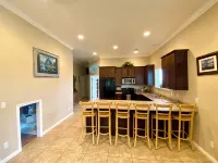 Cozy Apartment with Loft, Theater Room, & Gorgeous Mountain Views! Sleeps 8