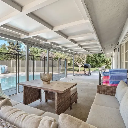 Fresno House - Pool + Arcade Games , Family Friendly!