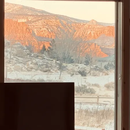 Capitol Reef Home with fast wi-fi and washer/dryer