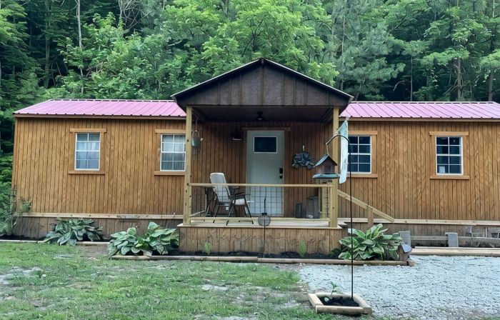 Cozy Tiny Home Quiet 1/1 Close to Riding Trails