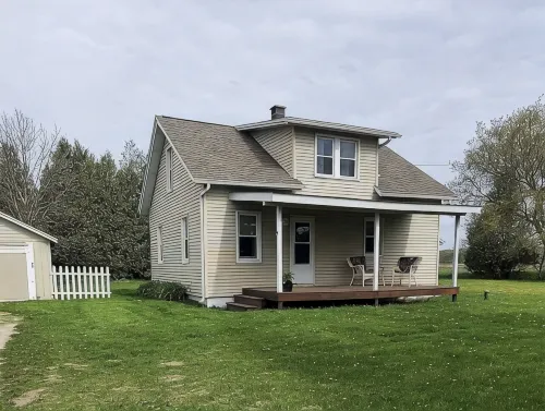 Egg Harbor Getaway. Close to it all: Town, beach, Fun Park etc pet friendly! - 3-Star