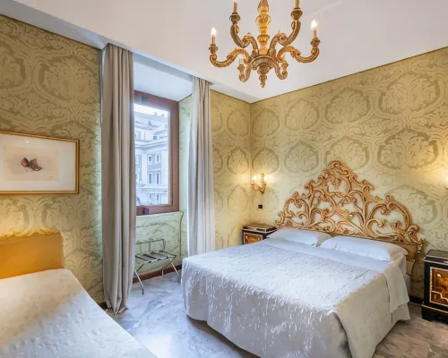 Hotel des Epoques Hoteles cerca de Grandes Almacenes La Rinascente