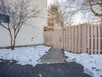 Cozy One-Bed Apartment in Heart of Herndon Hotels in Dranesville