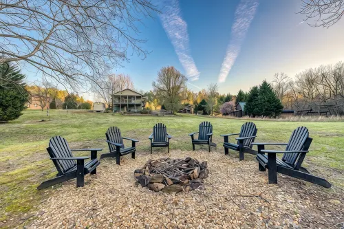 Smoky Mountain Bliss - Waterfront, Hot Tub, Game Room, Fire Pit, & Near Casino - 4-Star