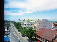 Grand Taufiq Hotel