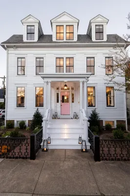 134 Prince - Luxury Boutique Hotel