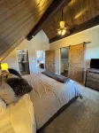 Family sized cozy house with amazing views! 10 min from Durango - 4-Star