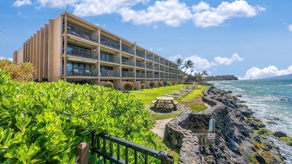 Kaleialoha 209 1 Bedroom Condo by RedAwning