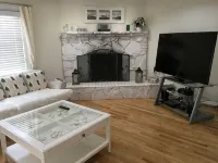 Lovely cottage 2 miles from the beach in quiet neighborhood