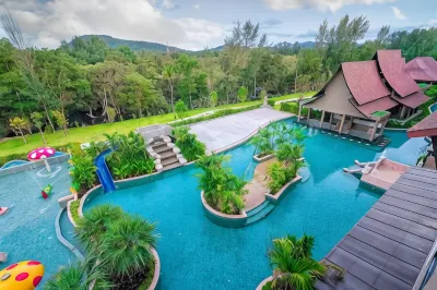Maikhao Palm Beach Resort Hotele w: Mai Kao Beach