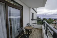 Hotel Casiana and Events Center Tagaytay - Mountain View
