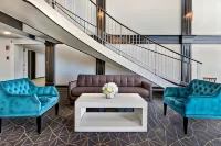 Days Inn by Wyndham Erie - parking