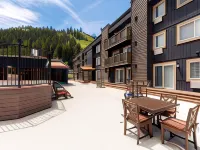 Red Wolf Lodge at Olympic Valley Hotels in Olympic Valley