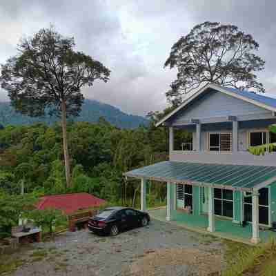 Nana's Homestay Hotel Exterior