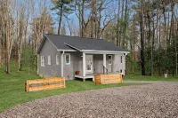 Newly built modern gem w/ Sanford Lake access close to Traverse City & Dunes - 4-Star