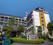 Emersia Hotel & Resort Batusangkar - 4 étoiles