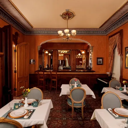 The Kalamazoo House Downtown Hotel and Suites