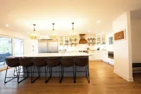Incredible views, ample amenities & cozy atmosphere - 4-Star