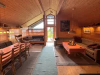 Cozy and family-friendly mountain cabin فنادق في فوس