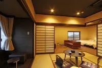 Hotel Shosenkaku Romankan - parcheggio