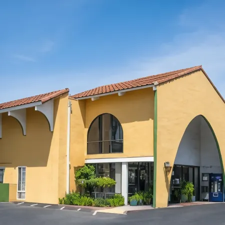 Granada Inn