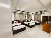 Golden Bakong Boutique - 2-Star