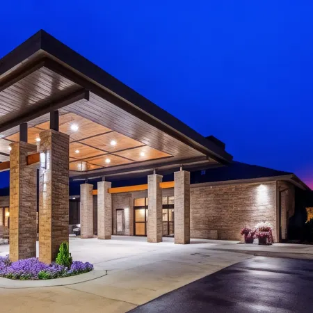 Best Western Okemos/East Lansing Hotel  Suites