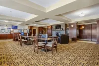 Holiday Inn Express & Suites SLAVE LAKE by IHG - breakfast