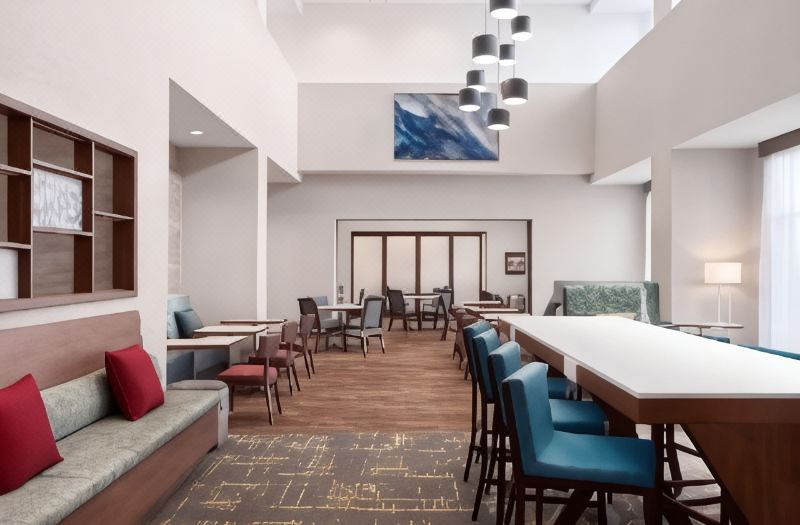 Hampton Inn & Suites by Hilton Kelowna Airport BC photo 5