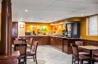 Quality Inn - 2-Star