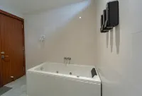 Aceotel Premier