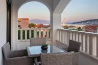 Luxury City Villa Trogir - Private Pool