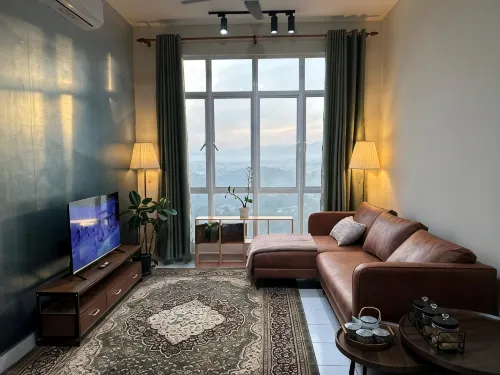 Lovely Luxury Hillview - موقف سيارات