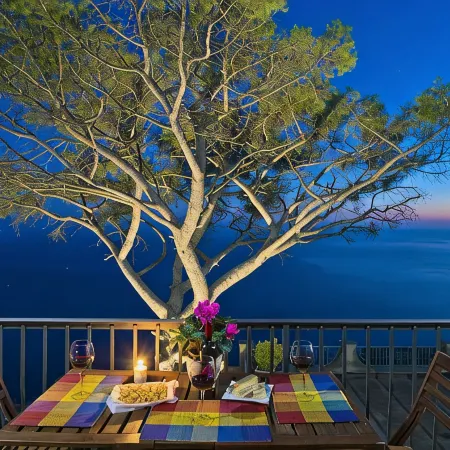 Zaffiro apartment with panoramic sea view between Amalfi and Positano