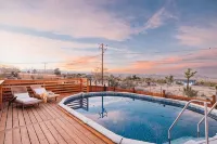 Desert Oasis with Star Gazing/Fire Pit/Games/Spa and Pool/BBQ - مسبح