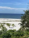 BEACHFRONT, HEATED POOL, KAYAKS/SUP, LANAI W/ GULF VIEWS, 85' DOCK, 2 GOLF CARTS - Beach