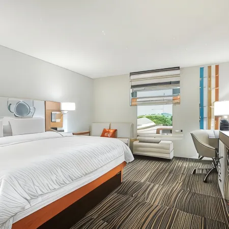 Hampton Inn & Suites Atlanta Buckhead Place