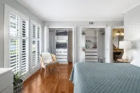 Renovated, Lakefront, Pinehurst #5, Ground Level, 2BR, 2BA, Pool, WiFi, Cable