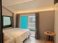 Unit M Hostel - Hostels