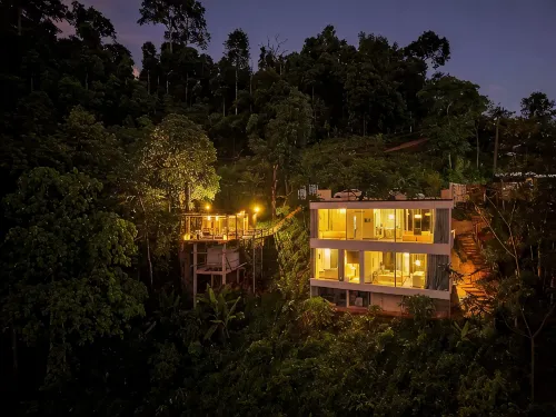 ADARA ONE DOI SAKAD Wooden house best view, Nan - 2つ星