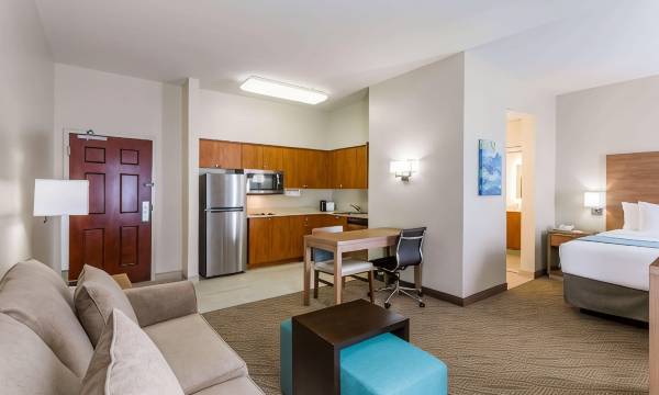 Hawthorn Extended Stay by Wyndham Naples