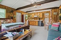 Mountain Rose Horse Farm - Guest Cottage