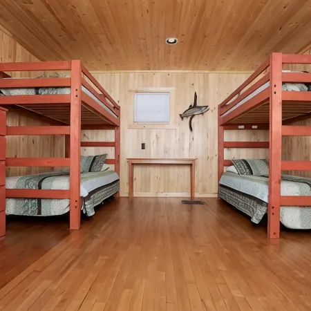 Family and Pet Friendly, Lodge is 20 Mins from Penn State, State College PA
