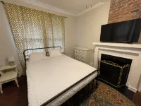 Whole House, sleeps 7,  within walking distance to downtown Spartanburg! - Boutique