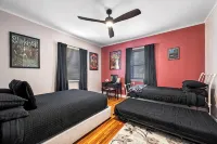 Roomy Themed 3Br Historic Salem, Near Boston, with Parking, Walk to Attractions.