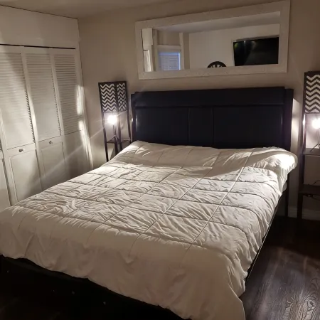 Spacious Sun Valley Escape- Ground Level, Private Porch & BBQ