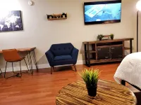 Studio walking distance to Stadium & Nightlife! - Condos