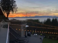 Spacious Romantic Salish Sea View Suite on Luxury Seattle Estate - 海景