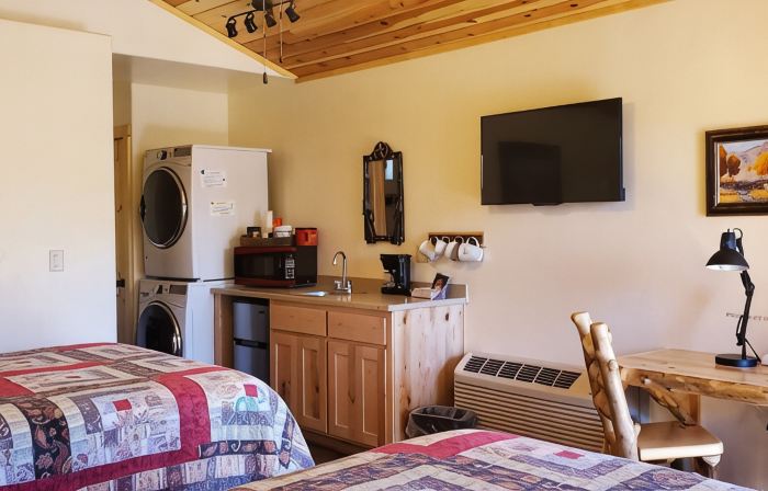 East Zion-Glendale Ranch Cabin 2